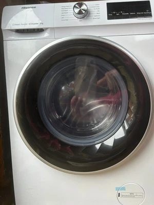 £100 • Buy HISENSE Washing Machine In Excellent Condition With Warrantee!