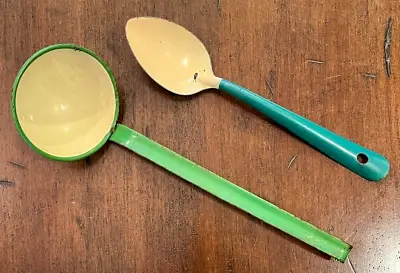 Vintage Enamelware Cream/Green 14  Dipper Ladle & Serving Spoon Farmhouse Rustic • $29.95