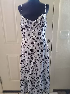 Zara Sundress Black Laveber And White L • $15