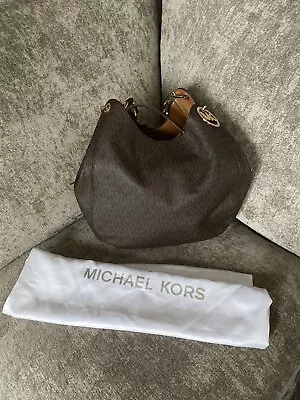 Michael Kors Signature Hobo Bag Acorn/ Tan • £90