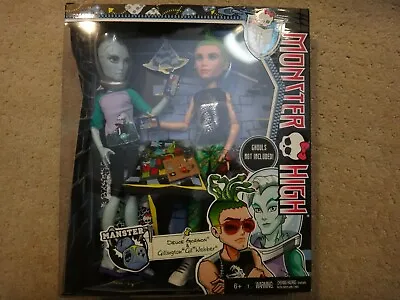 MONSTER HIGH MANSTERS DEUCE GORGON & GILLINGTON WEBBER DOLLS Damagedbox • $69.99