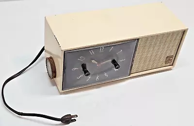 Vintage/Antique Motorola Model 53C Clock W/ 5 Tube Radio For Servicing • $60