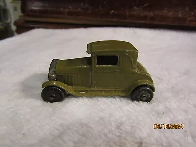 Vintage Tootsietoy Ford ? Coupe Car 2.5  Green 1930s Metal Wheels W Metal Grill • $19.99