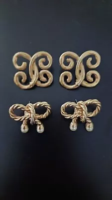 Lot Of  2 Pair Vintage Gold Tone Fashion Pierced Earrings  • $10