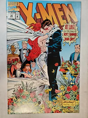 X-Men #30 Jim Lee Art Wedding Of Scott Summers And Jean Grey NM (9.4) • $14.99