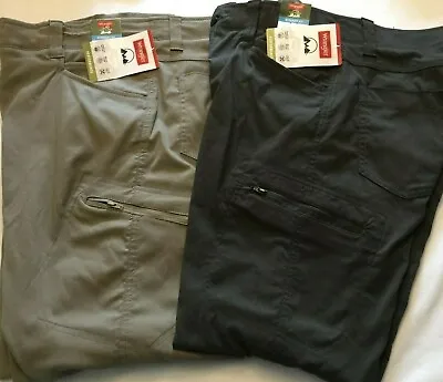 NWT MEN'S Wrangler Cargo Straight Fit Pant Nylon Flex Performance Flex Waist • $34.99