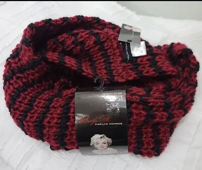 NWT Marilyn Monroe Knit Infinity Scarf • $7