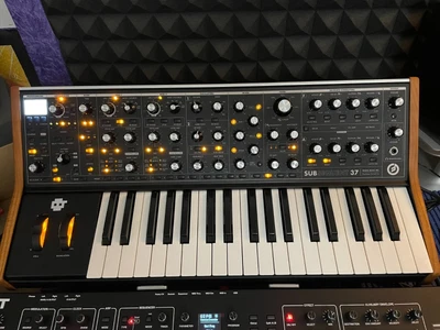$2300 • Buy Moog Subsequent 37 Analog Mono Synthesiser.