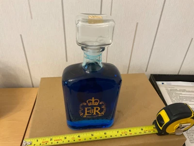 £4.50 • Buy Original 1977 Queen Elizabeth Silver Jubilee Bathing Foam Bottle.unopened