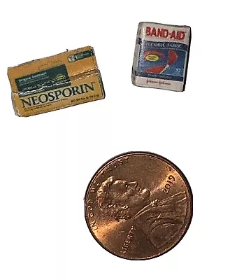 £3.65 • Buy Dollhouse Miniature Band-Aids & Neosporin Boxes 1:12 First Aid Medicine Package