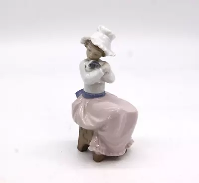 NAO BY LLADRO Porcelain Figurine A Big Hug Girl Sitting With Puppy 18cm • £10.50