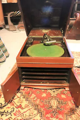 Victor Victrola VV-IX Crank Windup Talking Machine Phonograph With Rebuilt Motor • $225