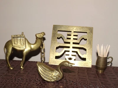 $5 • Buy VTG Brass/Bronze Lot Figurines & Objects: Trivet, Swan,  Mini Beer Stein, Camel