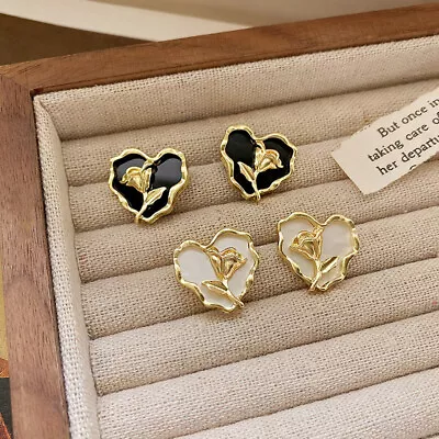 1Pair Trendy Vintage Heart Earring Women Classic Stud Earrings Jewelry Gifts Bh • $1.31