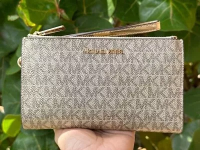 Michael Kors Jet Set Travel Large Double Zip Phone Wristlet Wallet  • $64