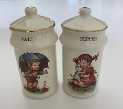 Vintage Girl With Kitten Boy And Umbrella Salt Pepper Shakers  J.S.N.Y.  Taiwan • $8.03