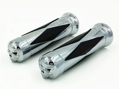 $21.57 • Buy 1  Diamond SKULL HAND GRIPS For Yamaha Cruiser Road Royal V-Star 650 Chopper