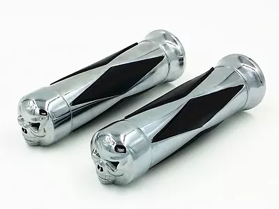 1  Diamond SKULL HAND GRIPS For Yamaha Cruiser Road Royal V-Star 650 Chopper • $25.37