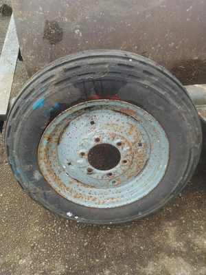 £50 • Buy Tractor Front Wheel And Tyre 16  David Brown Massey Ferguson Nuffield Case