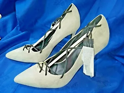 £2.99 • Buy Pair Of MISSGUIDED Grey Lase Up Contrast Tassel Court Shoes Size 6 / 4.5  Heel