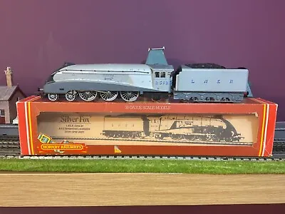 Hornby R099 LNER A4 Class Locomotive Silver Fox - Boxed VGC • £85