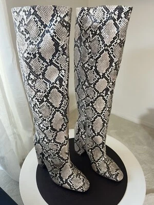 $50 • Buy Preowned Snakeskin ZARA BOOTS Size US 7/EU 38
