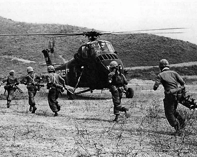Marines Boarding Sikorsky UH-34D Seahorse Helicopter 8x10 Vietnam War Photo 266 • $7.43