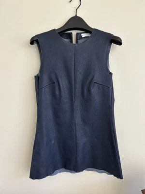 $69 • Buy Scanlan Theodore Navy Leather Top Size 6