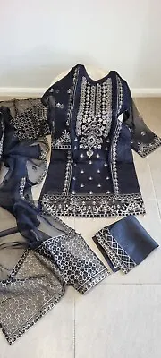 Pakistani Salwar Kameez New • $40