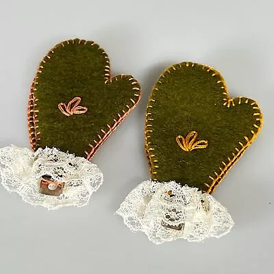 L1 Two Handcrafted Vintage? Mitten Hair Clips. Or Sewing Notions. BOOK MARK! • $5