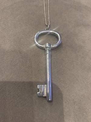 £130 • Buy Tiffany & Co Silver Oval Key Necklace Pendant With Chain.