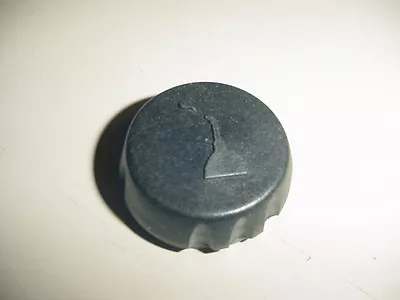 McCULLOCH CHAINSAW 2116 2316 3214 3216 3516 2010 3516 3205 2318 3818 OIL CAP NEW • $5.95