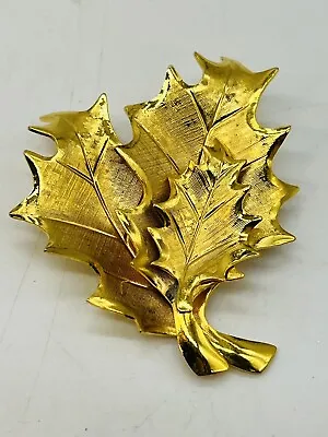 Vintage Oak Leaf Pin Brooch Layered Leaves Gold Tone Fall Autumn • $9.99