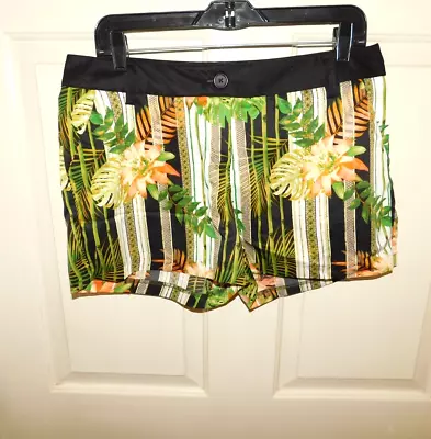 Mossim Women's Multicolor Floral Lightweigth Shorts Size 10 • $2.49