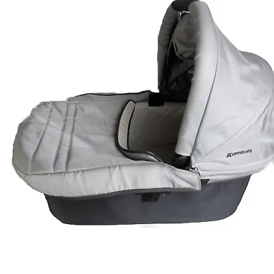 UppaBaby Vista Baby Bassinet PRE 2015 - 2010-2014 • £25