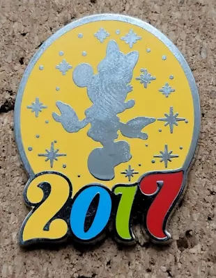 2017 Disney Parks Minnie Mouse Trading Pin Multicolor Collectible • $5.99