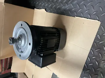 3 Phase Electric Motor Flange Mounted 1400rpm • £85