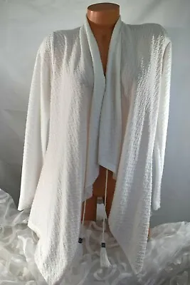 BOBEAU (S) Waterfall Wrap WHITE Raised Embroidery Textured Tassel Tie  • $3.50