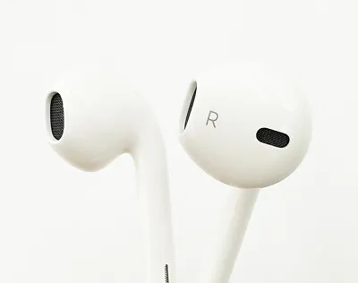 £9.99 • Buy Genuine Apple EarPods With Mic - White MNHF2ZM/A 