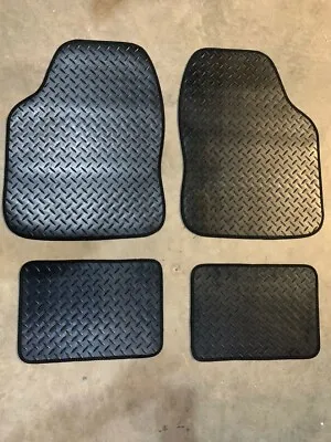 FOR: HYUNDAI I30 I40 - UNIVERSAL Car Floor Mats Black Rubber & BLACK TRIM • £12.99