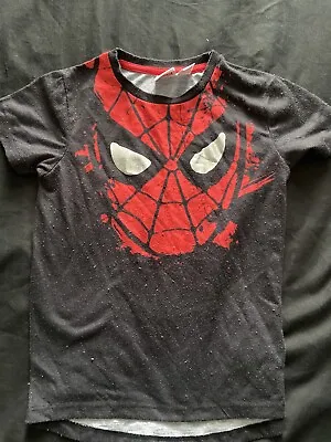Spider-Man Tshirt Age 4-5 Years • £3