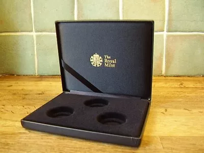 2018/19/20 Royal Mint Captain Cook 3 X £2 Silver Proof Plush Presentation Case • £9.99