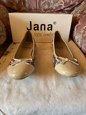 £22 • Buy Shoes Jana Size 6