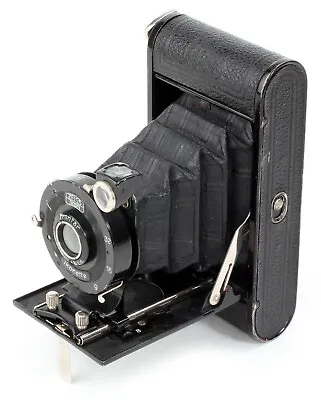 Zeiss Ikon ICONETTE With FRONTAR 1:9 F=8 Cm TOP & CLEAN & RARE & WORKS!!! • £91.89