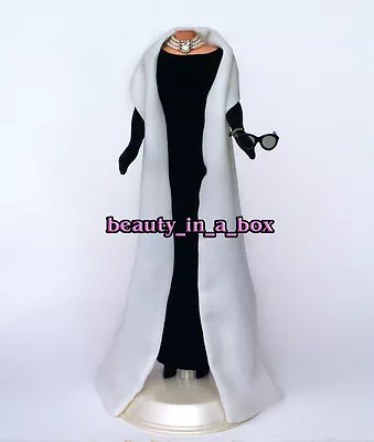 Breakfast At Tiffany's Givenchy Audrey Hepburn Doll Barbie Fashion Tiara Cup  • $119.64