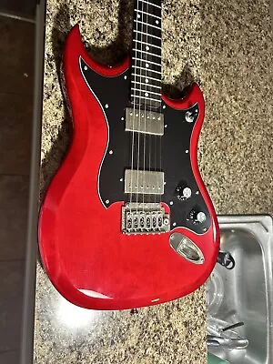 Electric Guitar • $400