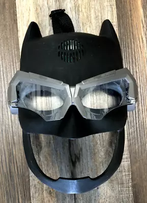 DC Comics Batman Talking Voice Changer Mask With Lights & Sounds 2017 • $19.99