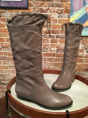 B Makowsky Savannah Taupe Leather Ruffle Riding Boots 10 NEW • $59.95