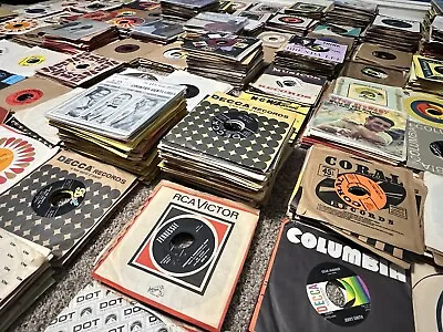COUNTRY MUSIC FANS…THOUSANDS OF 45s FOR SALE IN OVER 100 COUNTRY ARTISTS’ LOTS! • $70