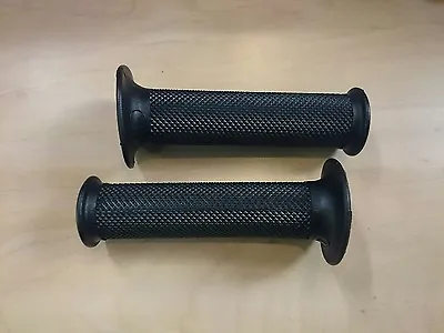 Genuine Ducati Spare Parts Handlebar Grip Set Grips Monster 888 36140031A • $26.88